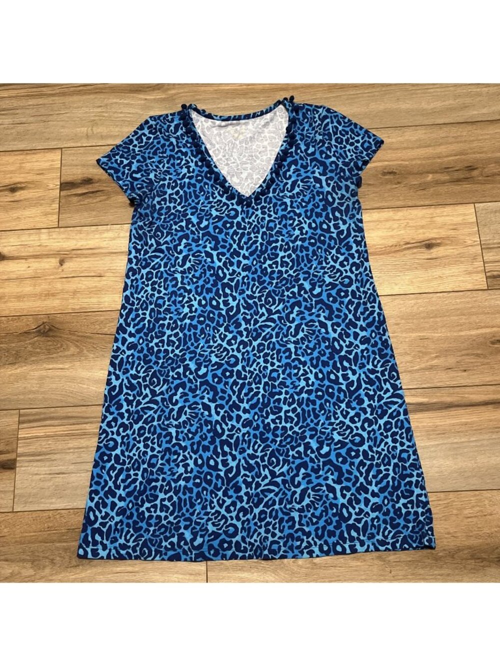 Lilly Pulitzer Etta Dress SZ Medium Oyster Bay Blue My Favorite Spot Pom V Neck